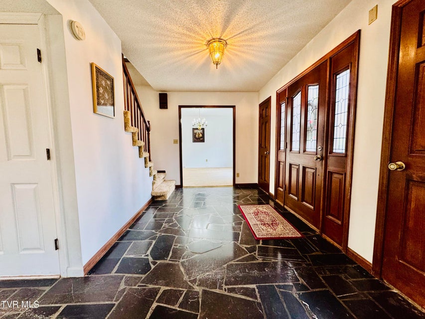 Photo #14: 5 Red Fern Circle