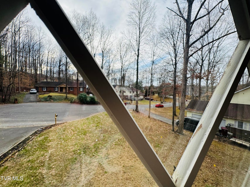 Photo #17: 5 Red Fern Circle