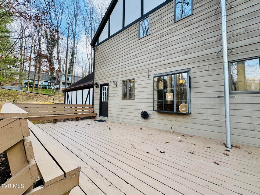 Photo #63: 5 Red Fern Circle