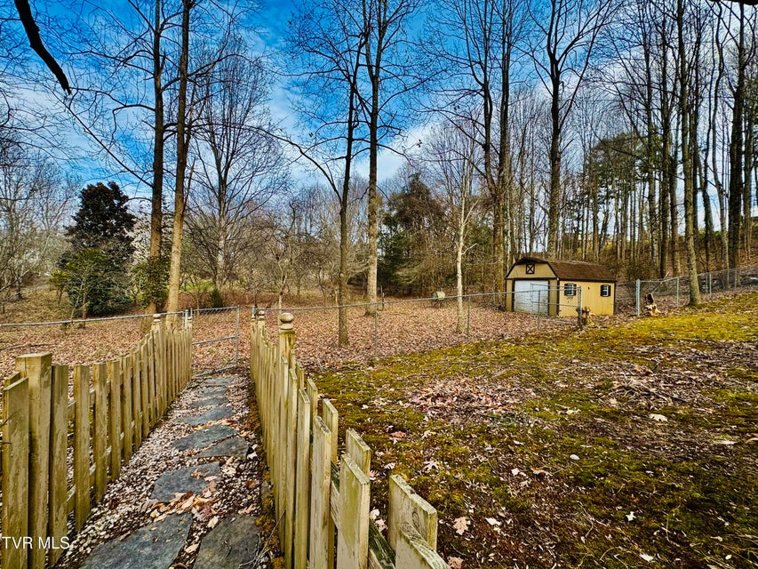 Photo #60: 5 Red Fern Circle