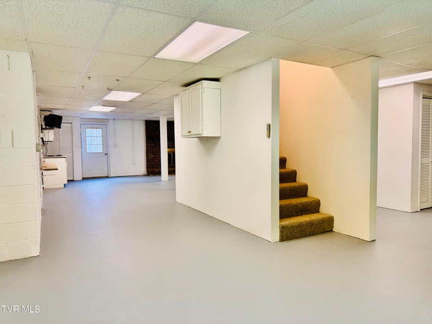 Photo #50: 5 Red Fern Circle