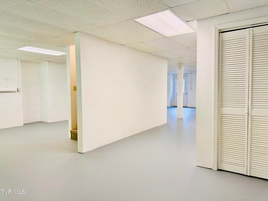 Photo #51: 5 Red Fern Circle