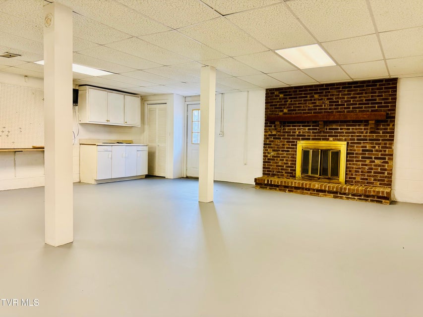 Photo #53: 5 Red Fern Circle