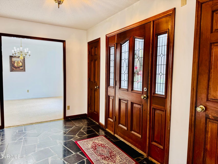 Photo #6: 5 Red Fern Circle