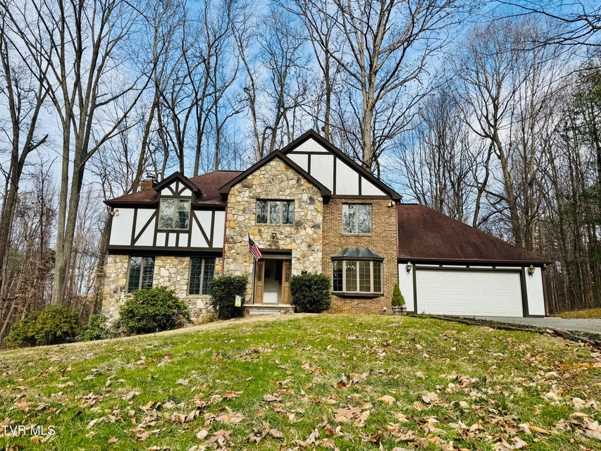 Photo #76: 5 Red Fern Circle