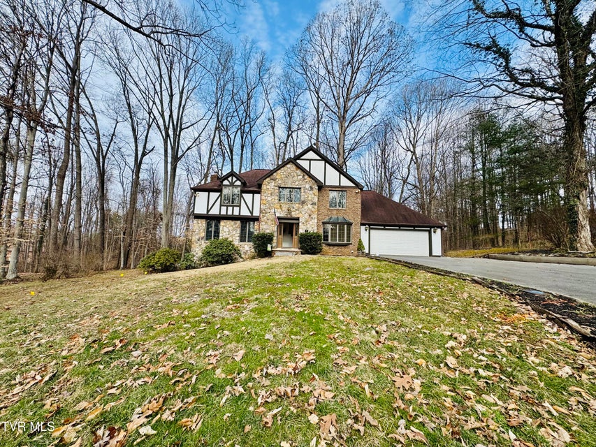 Photo #77: 5 Red Fern Circle