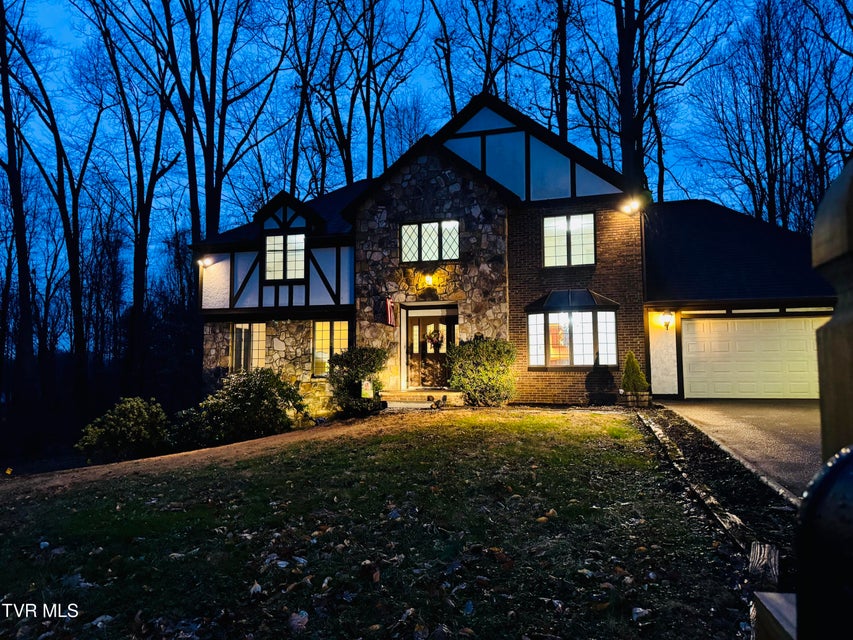 Photo #81: 5 Red Fern Circle