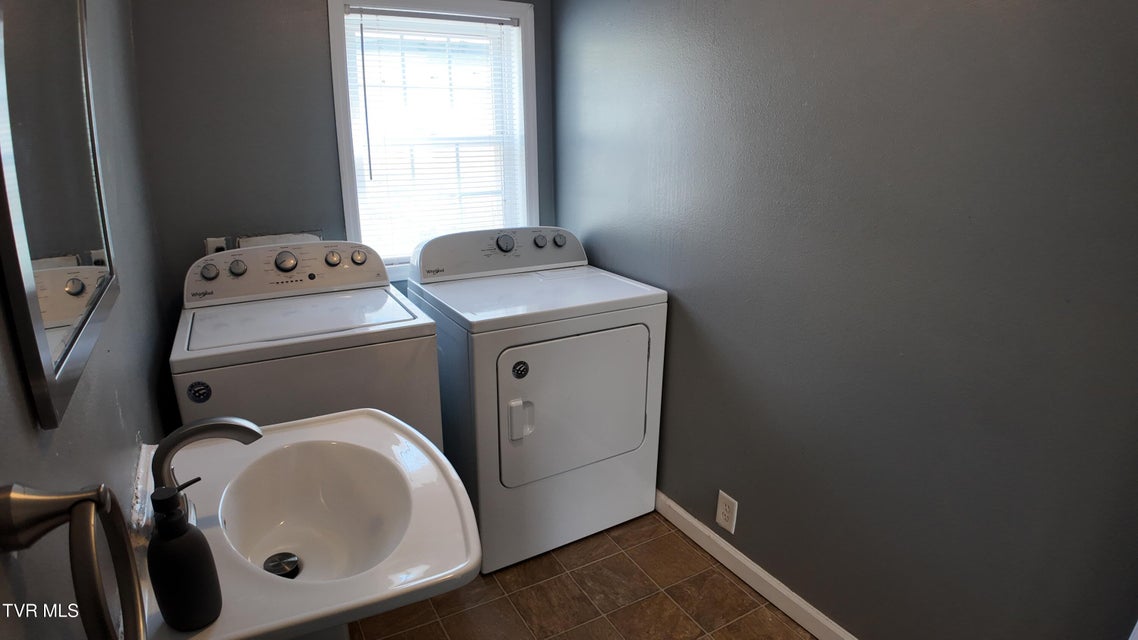 Photo #37: 492 Weaver Branch Road