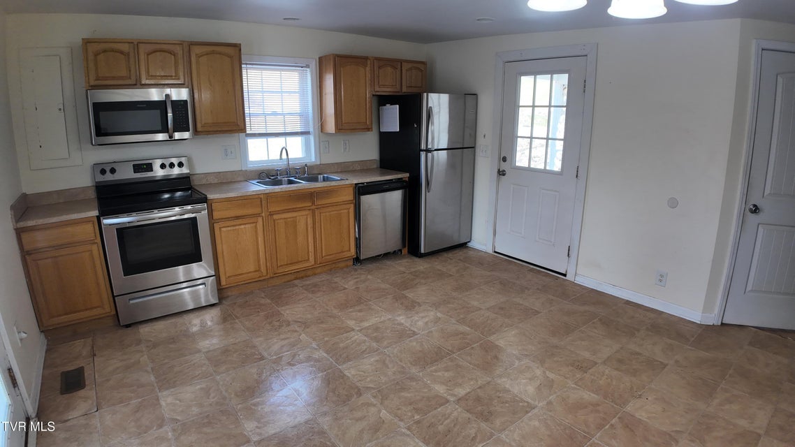 Photo #41: 492 Weaver Branch Road