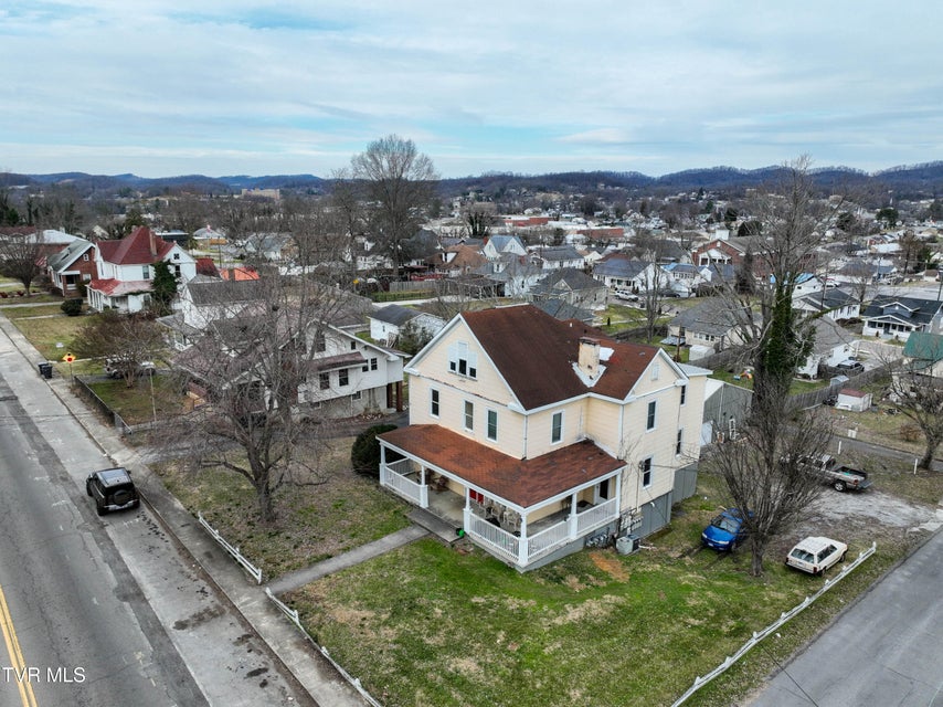 Photo #11: 1401 Windsor Avenue