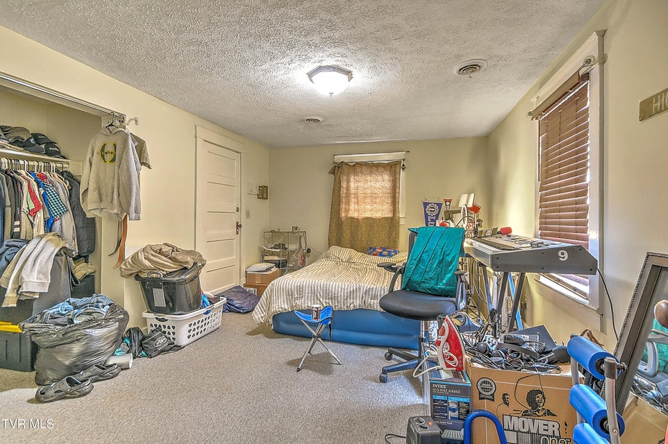 Photo #50: 1401 Windsor Avenue