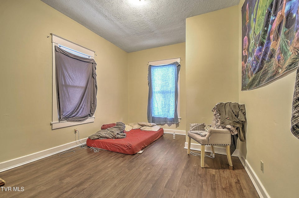 Photo #36: 1401 Windsor Avenue