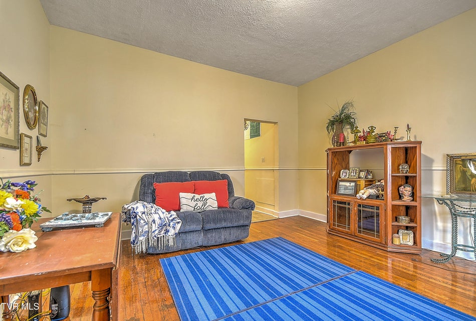 Photo #17: 1401 Windsor Avenue