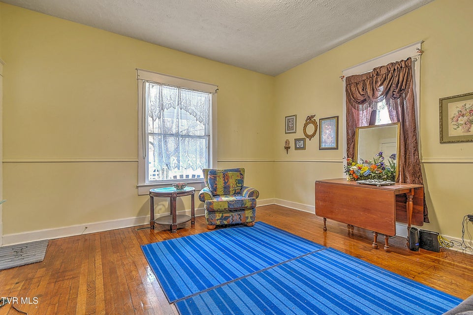 Photo #18: 1401 Windsor Avenue