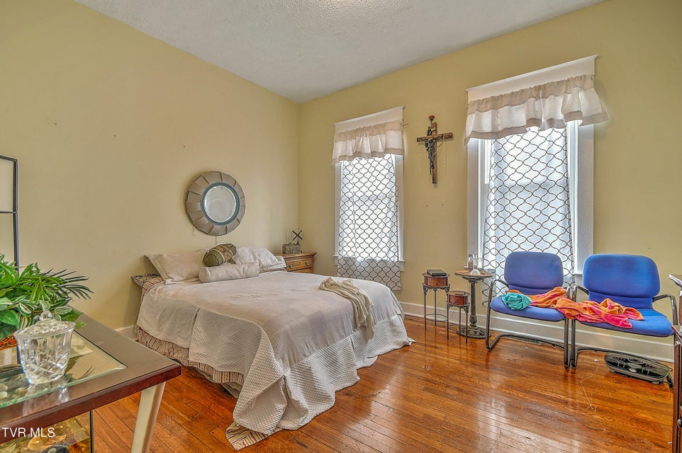 Photo #19: 1401 Windsor Avenue