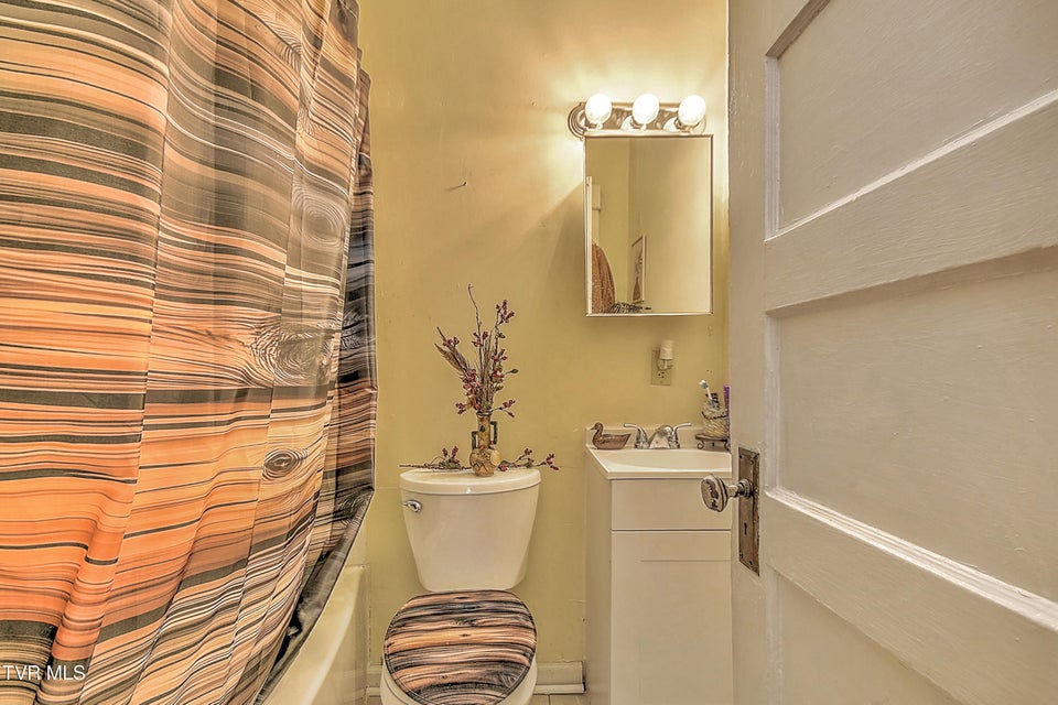 Photo #22: 1401 Windsor Avenue