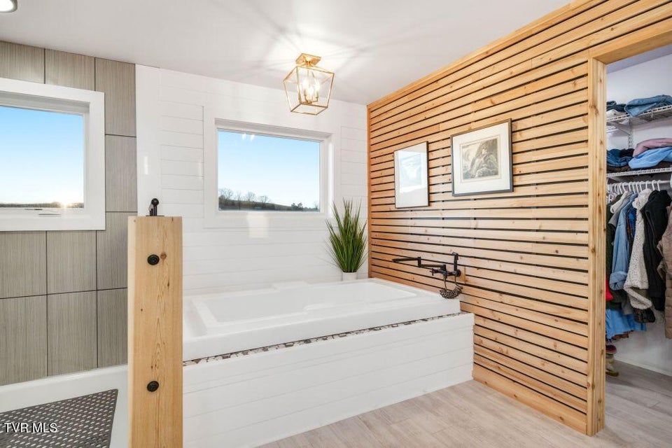 Photo #32: 370 Laws Road