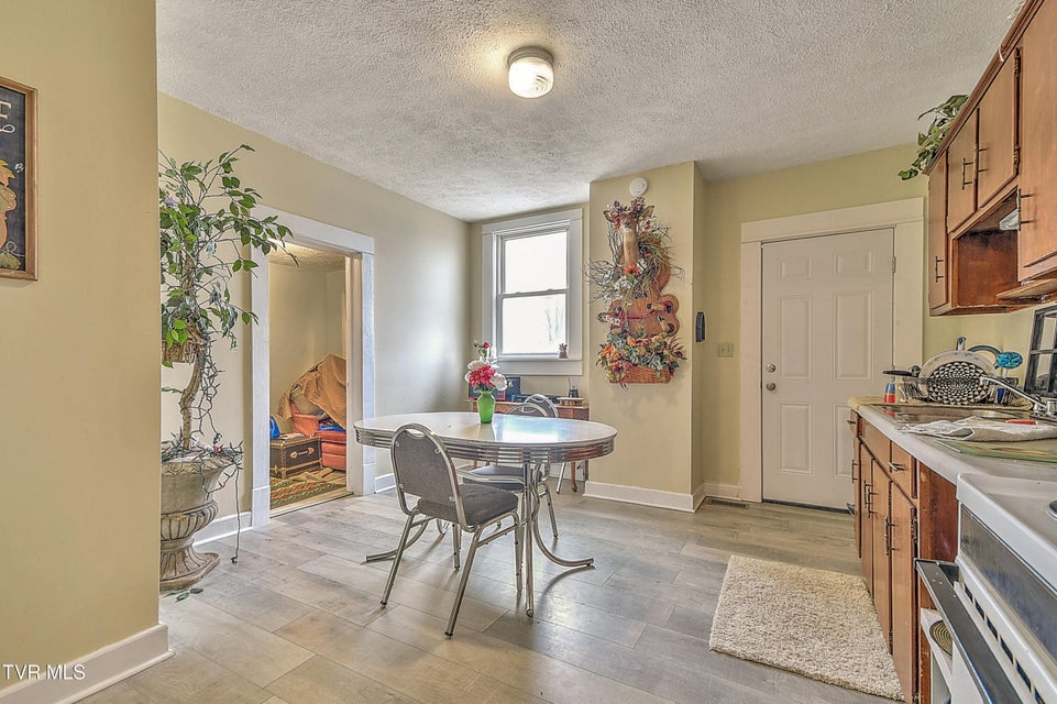 Photo #26: 1401 Windsor Avenue