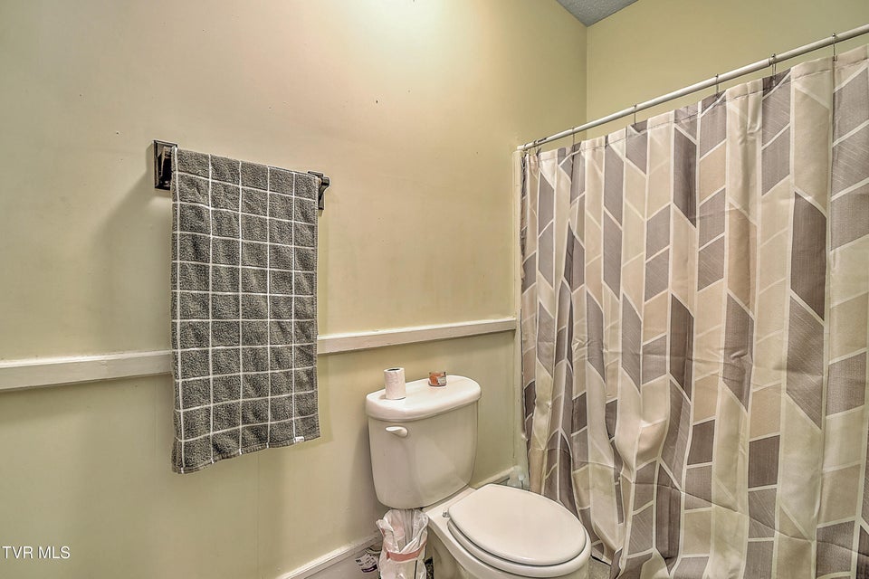 Photo #56: 1401 Windsor Avenue