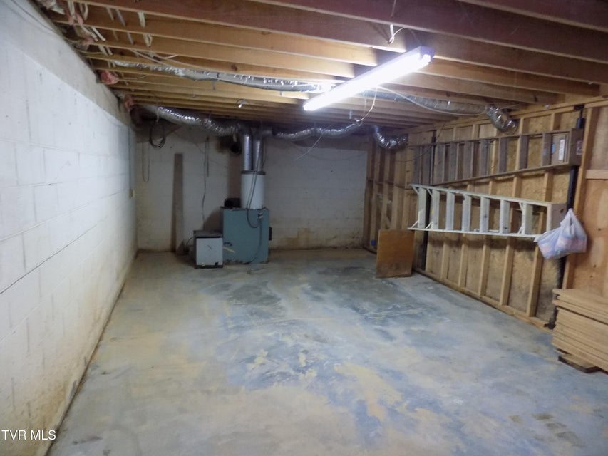 Photo #39: 185 Lovin Rd 