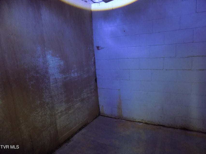 Photo #42: 185 Lovin Rd 