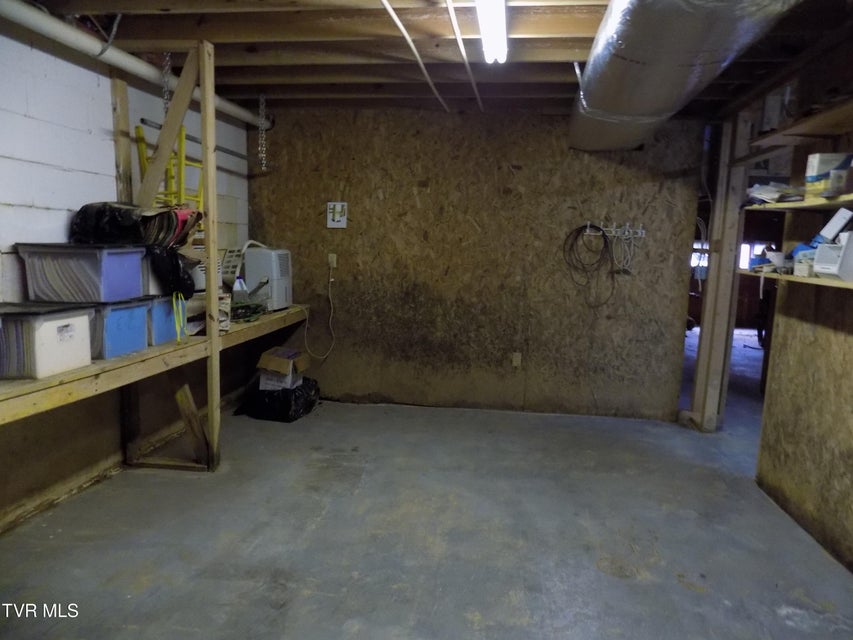 Photo #44: 185 Lovin Rd 