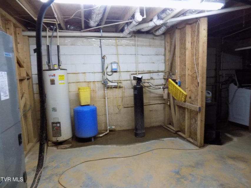 Photo #45: 185 Lovin Rd 