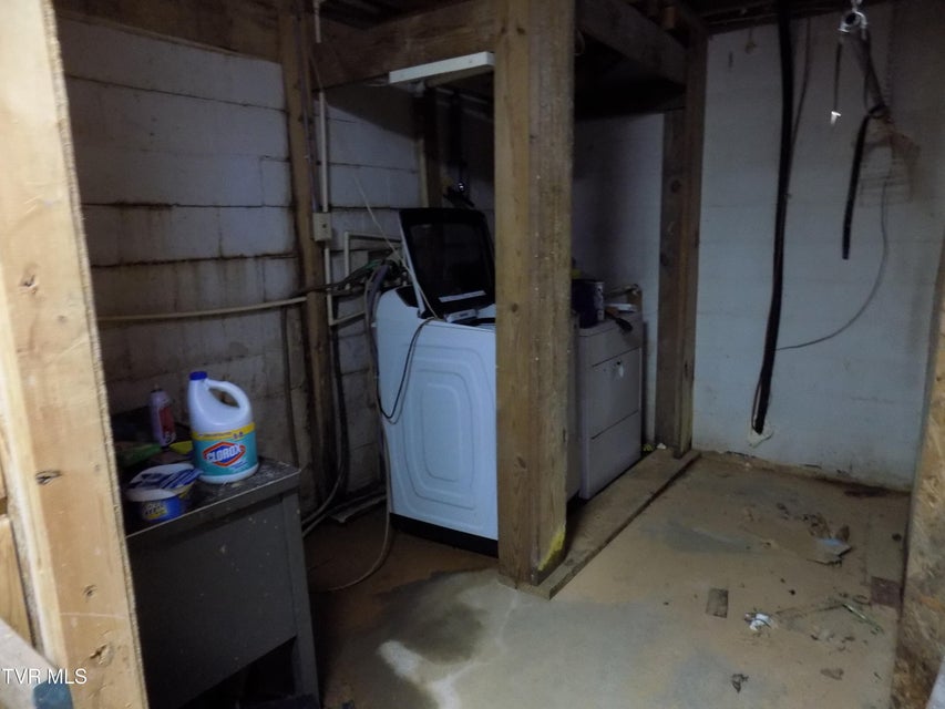 Photo #46: 185 Lovin Rd 