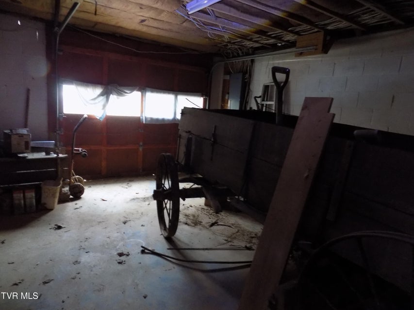 Photo #67: 185 Lovin Rd 