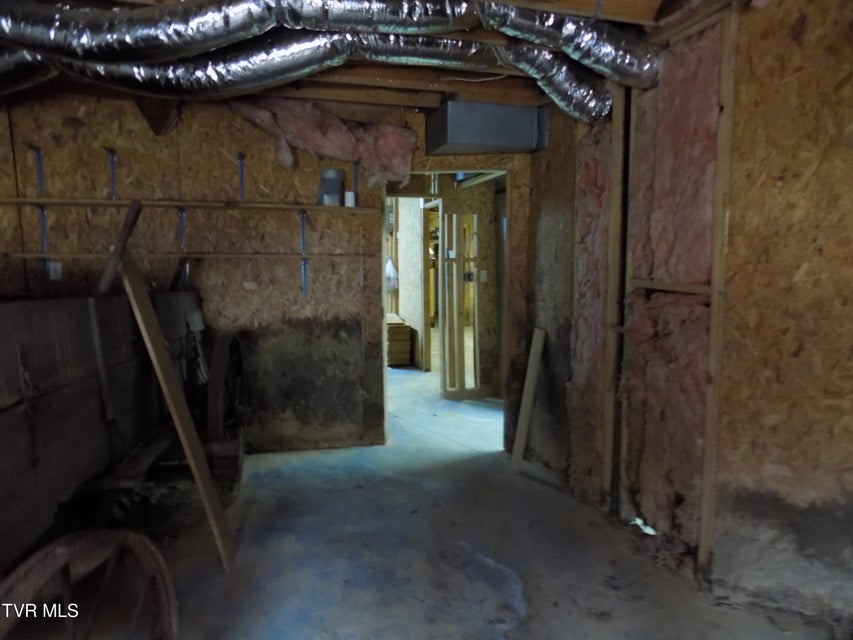 Photo #68: 185 Lovin Rd 