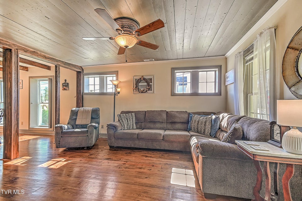 Photo #5: 217 Irish Street