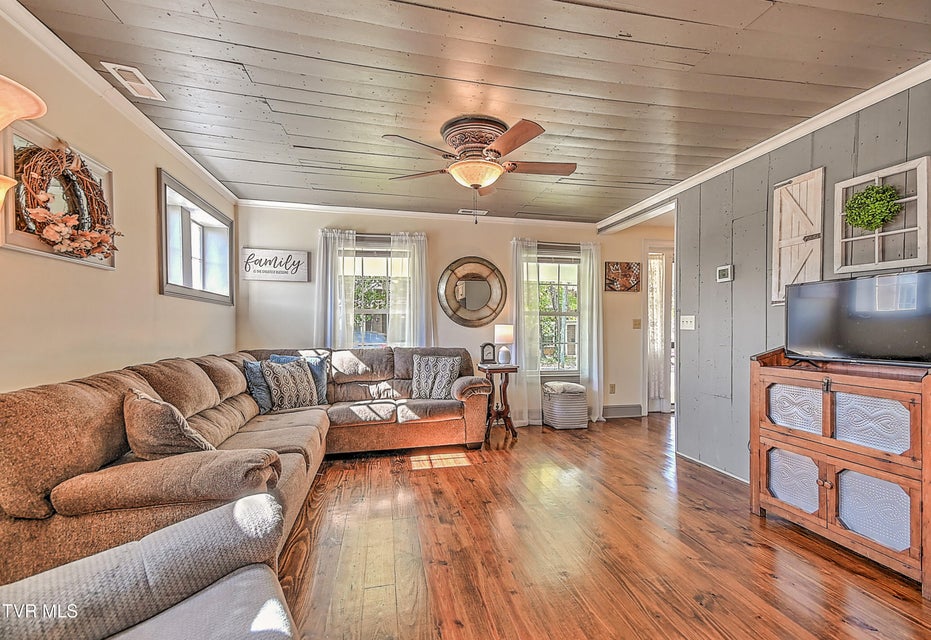 Photo #8: 217 Irish Street