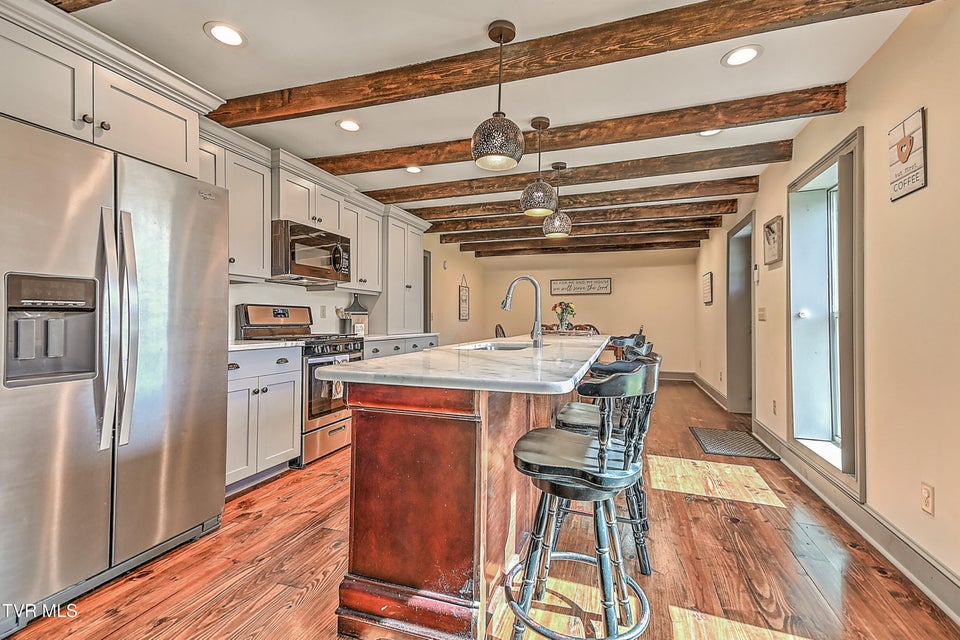 Photo #10: 217 Irish Street