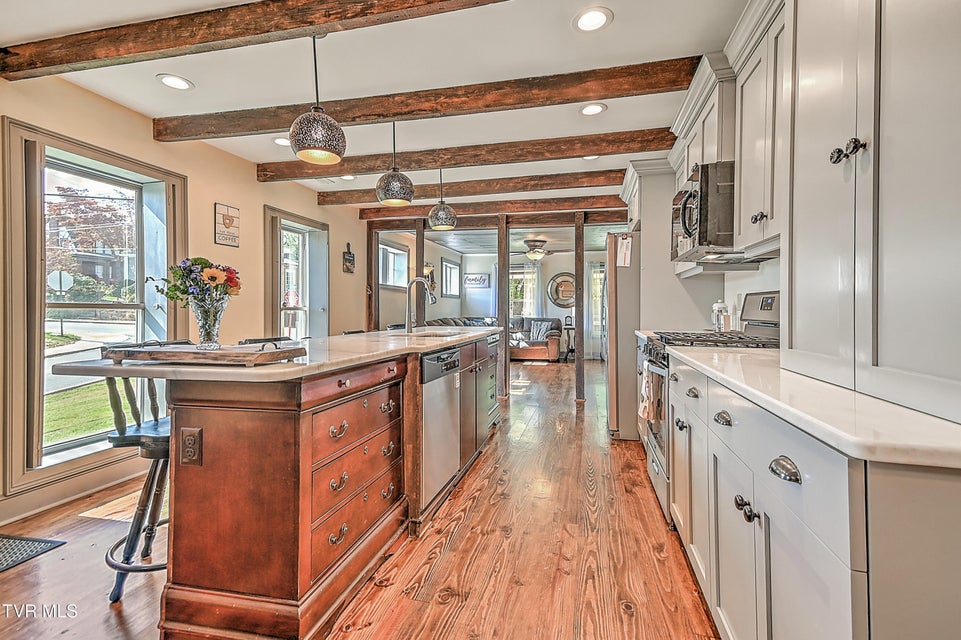 Photo #13: 217 Irish Street