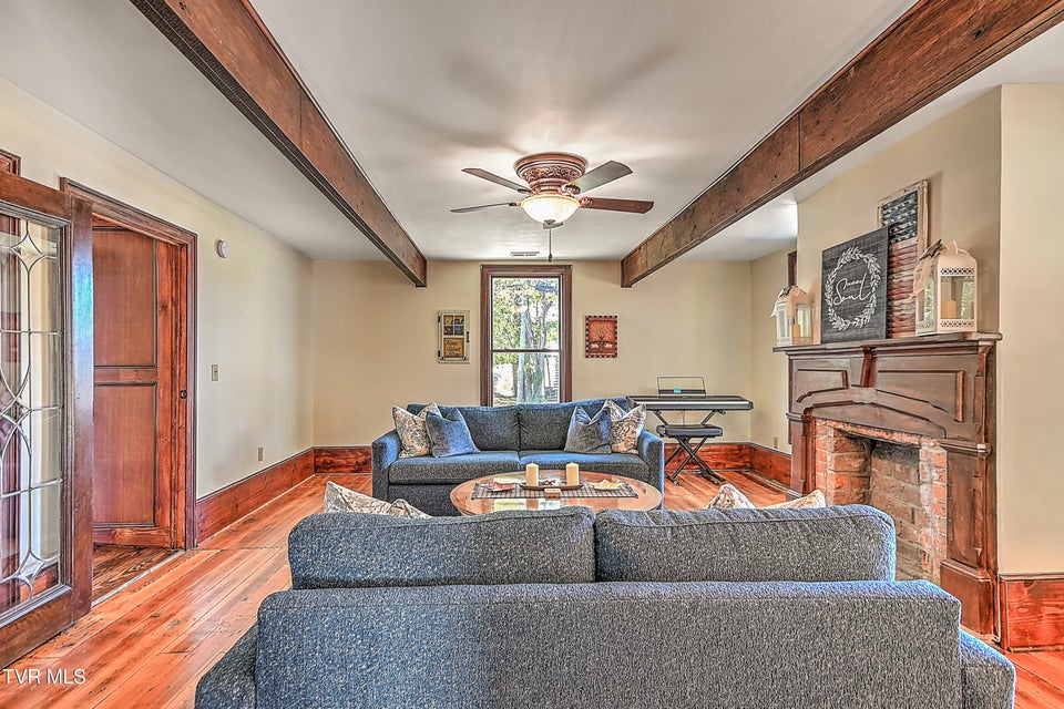 Photo #23: 217 Irish Street