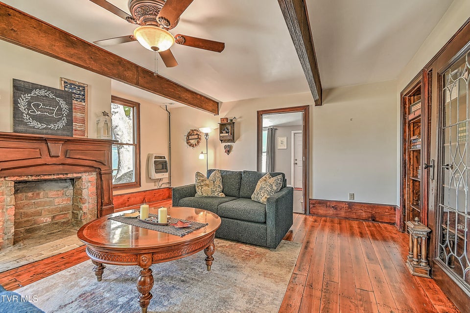 Photo #26: 217 Irish Street