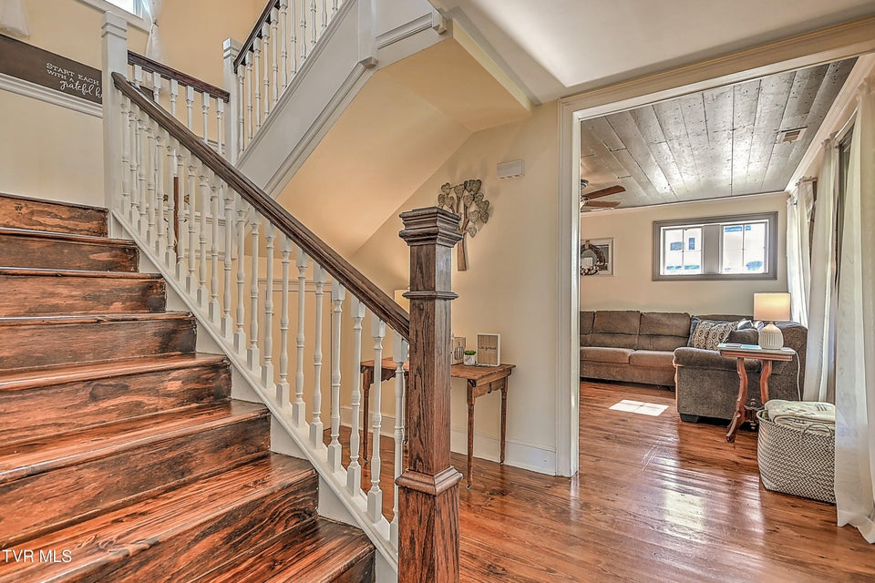 Photo #27: 217 Irish Street