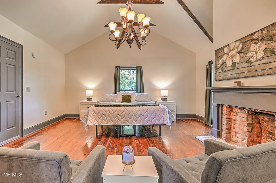 Photo #29: 217 Irish Street