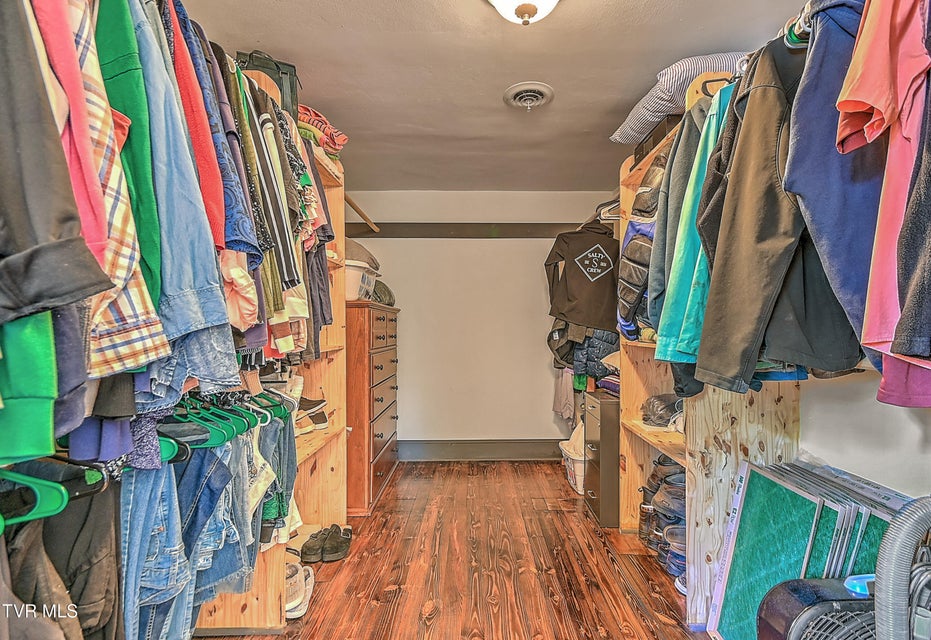 Photo #37: 217 Irish Street