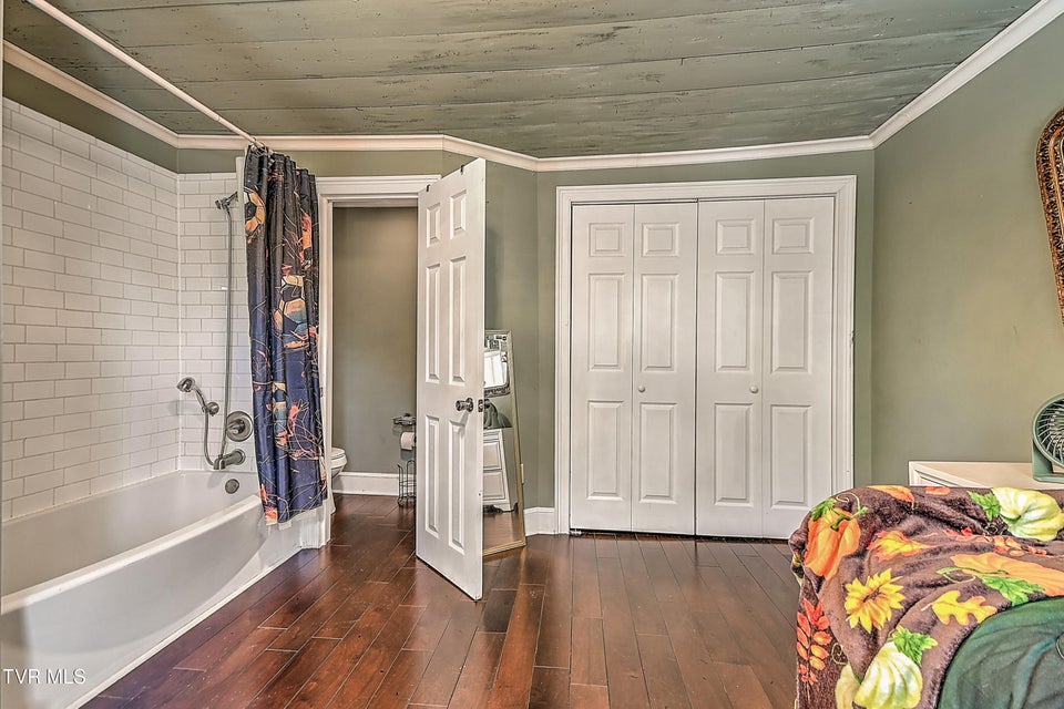 Photo #39: 217 Irish Street