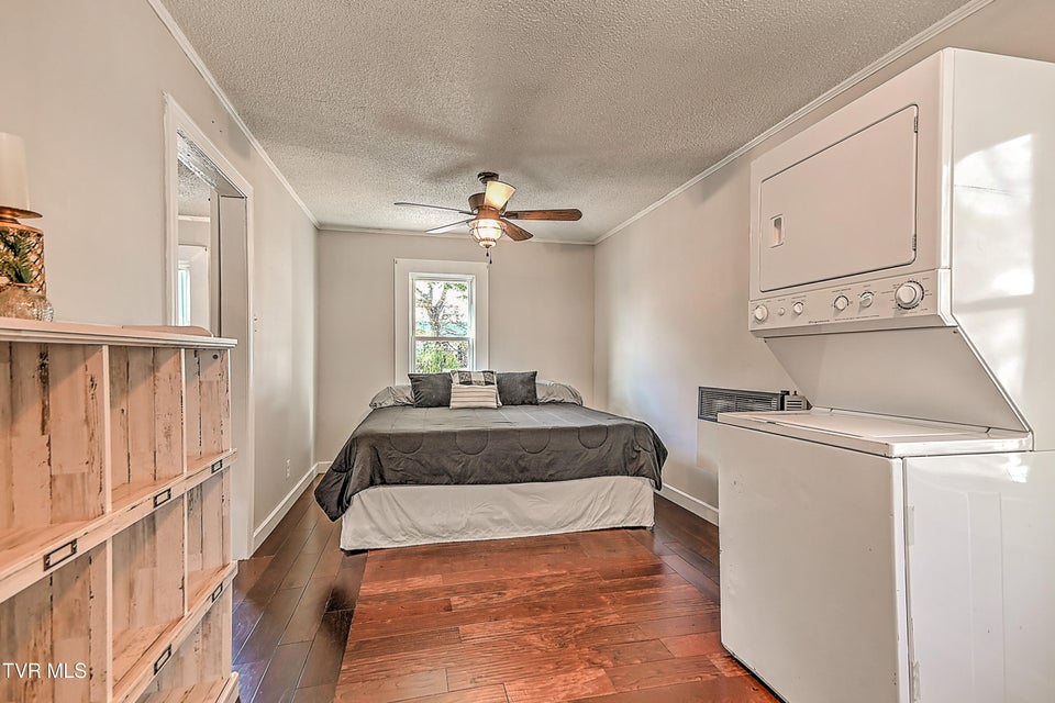 Photo #61: 217 Irish Street