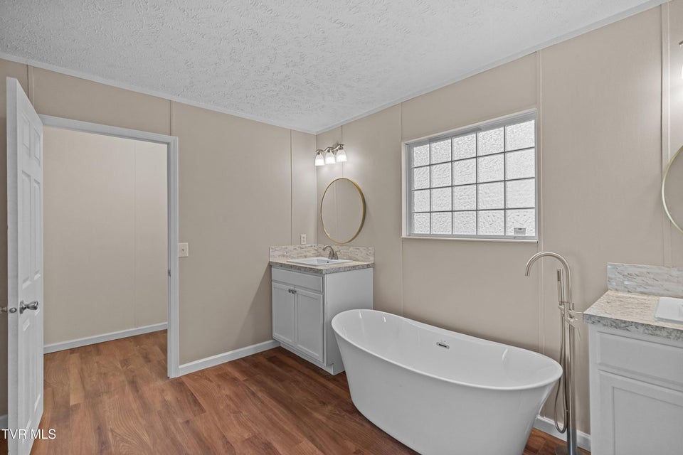 Photo #18: 311 Spring Street