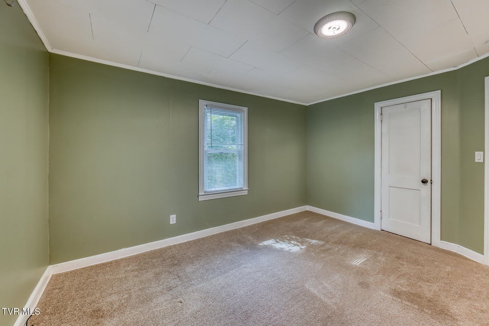 Photo #9: 2300 Beverly Hill Street