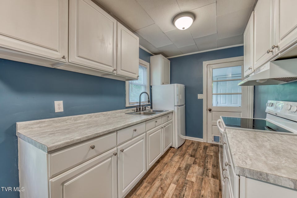 Photo #13: 2300 Beverly Hill Street