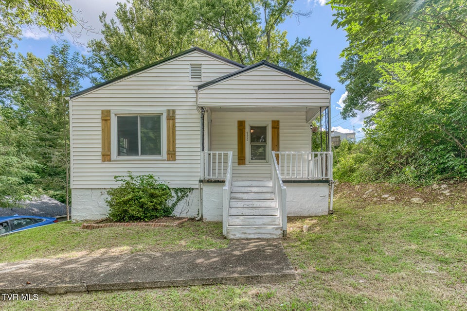 Photo #18: 2300 Beverly Hill Street