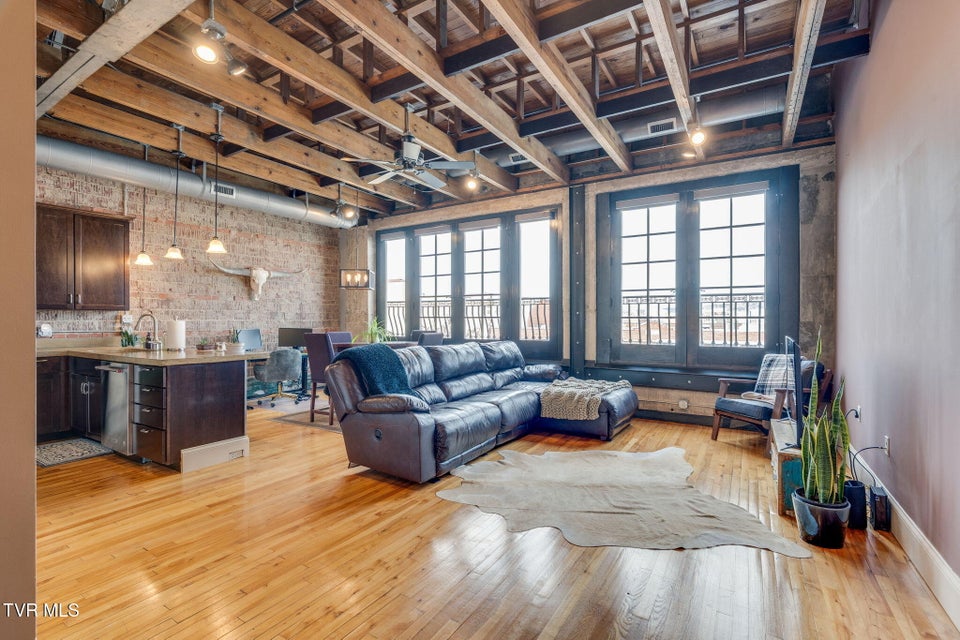 Photo #6: 217 Broad Street