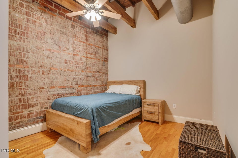 Photo #22: 217 Broad Street