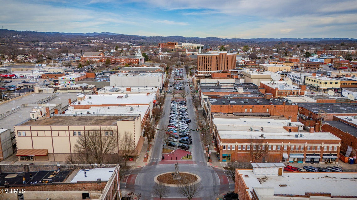 Photo #28: 217 Broad Street