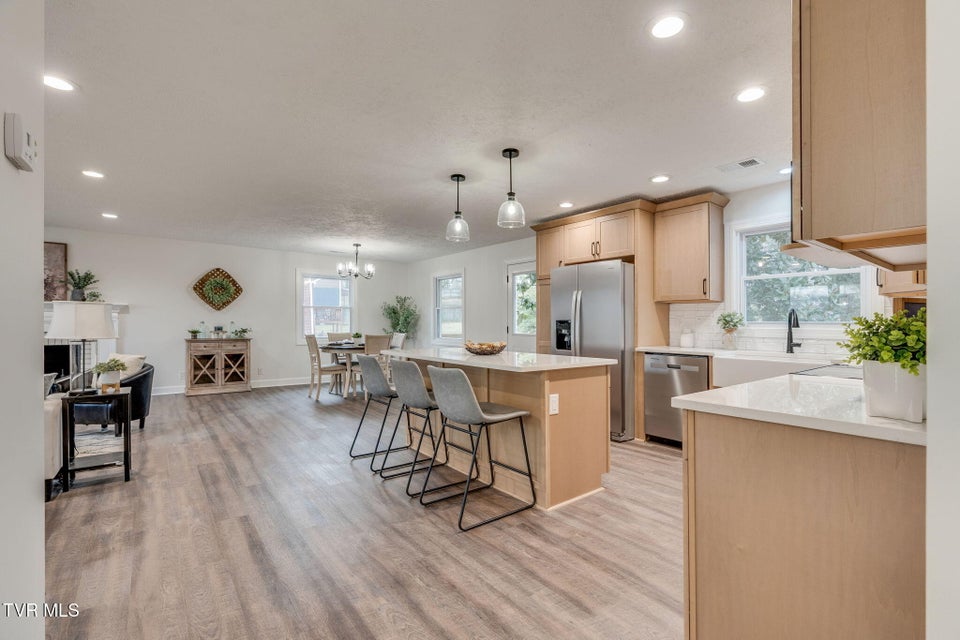 Photo #14: 404 Oakmont Drive