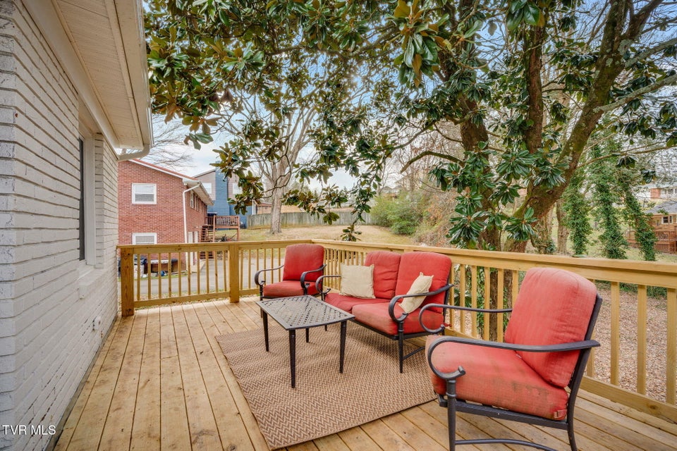 Photo #47: 404 Oakmont Drive